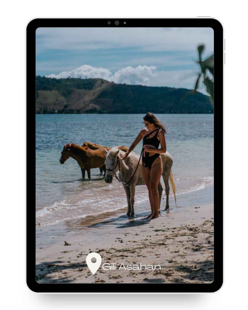 Kone na pláži na Gili Asahan.