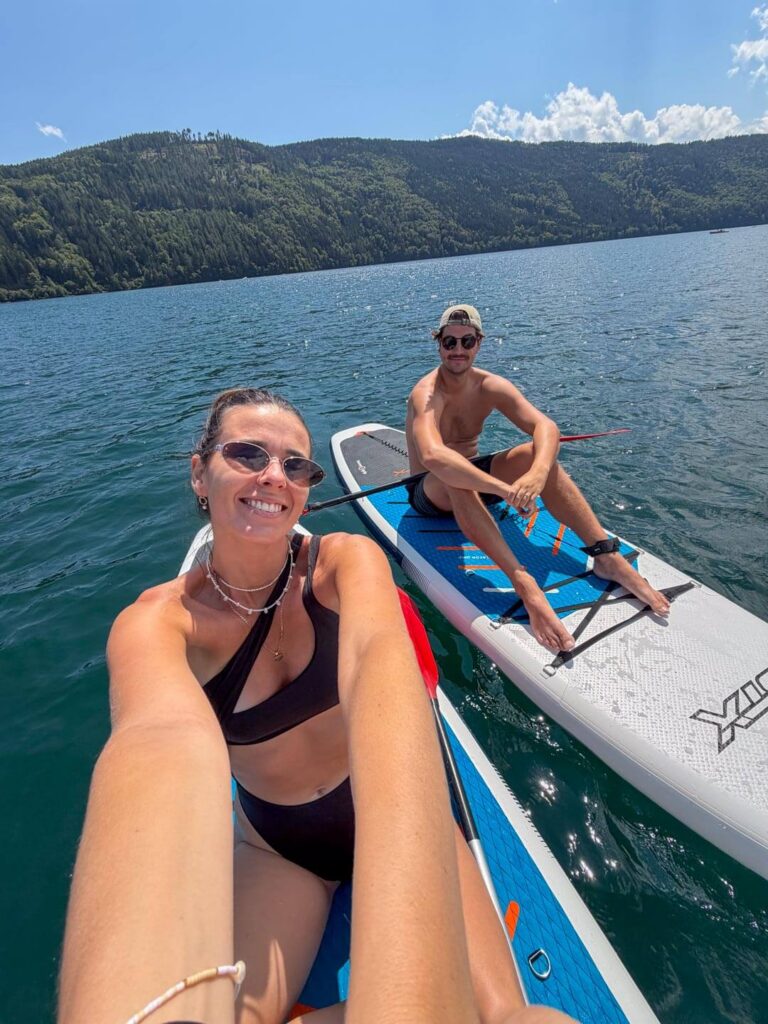 Paddelboarding na jazere Milstatter See.